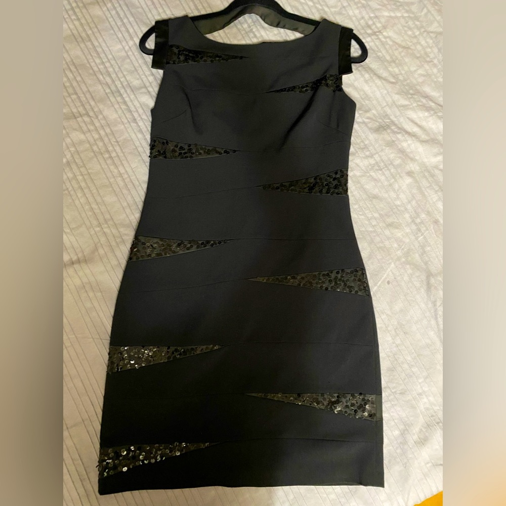 Sleeveles with detailed back design.